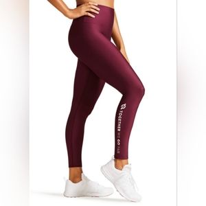 Like New Peloton S Flex Leggings Shiny Berry Red